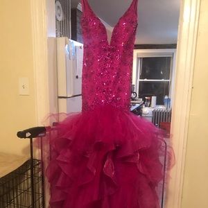 Luxury never used Brand new outstanding Gown